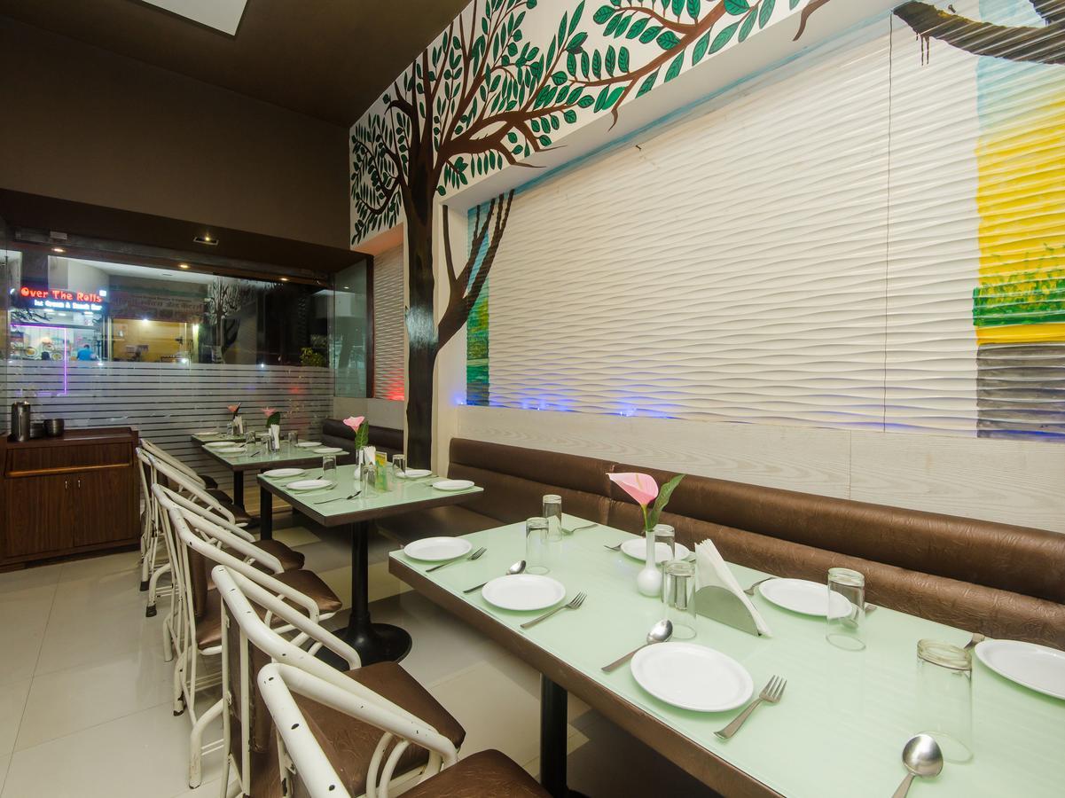 Hotel Shubham Panvel Esterno foto