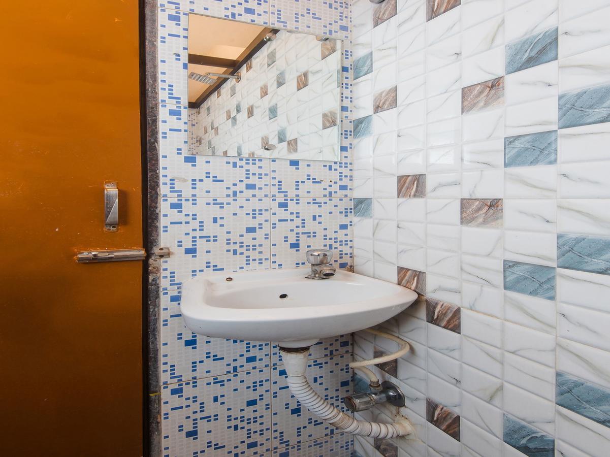 Hotel Shubham Panvel Esterno foto